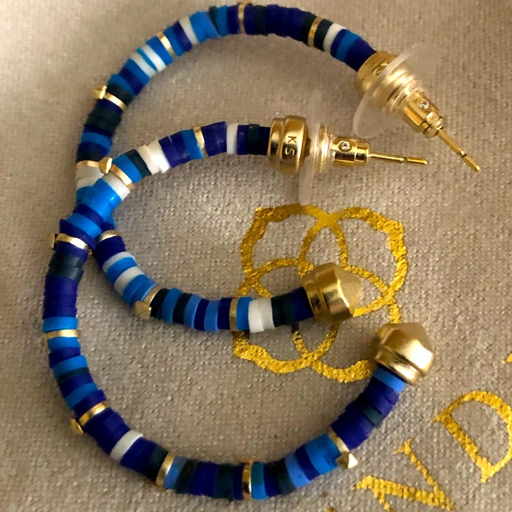 Kendra Scott Reece Gold Small Hoop Earrings In Blue Mix